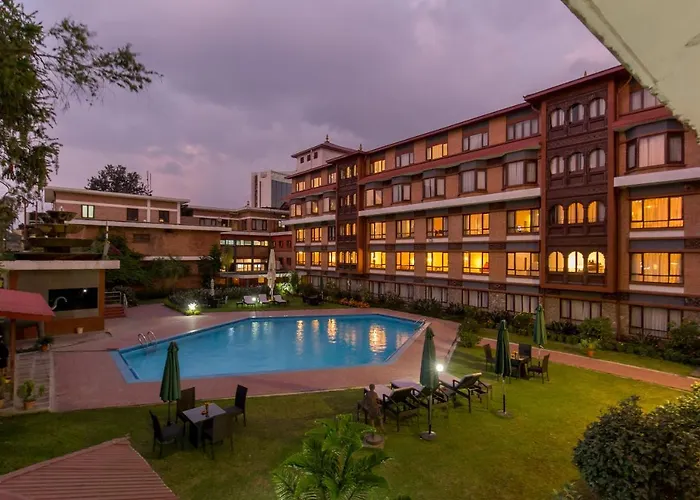The Malla Hotel - Thamel, 2 Km To Swayambhunath Temple Kathmandu